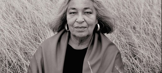 La doble creencia de Patricia Locke en la Mujer Búfalo Blanco y en Bahá’u’lláh