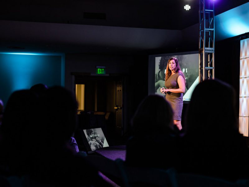 dr-nura-mowzoon-speaking-2