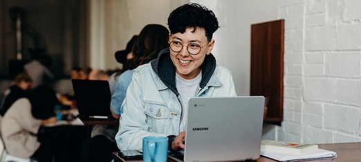 Hablando con veracidad y humildad en nuestras interacciones en línea